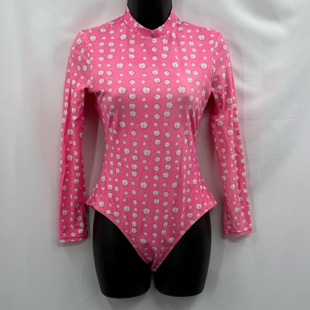 Sisstrevolution Long Sleeve Zip-Back Rash Guard 1Pc Swimsuit | Pink/White | Med - Picture 3 of 7